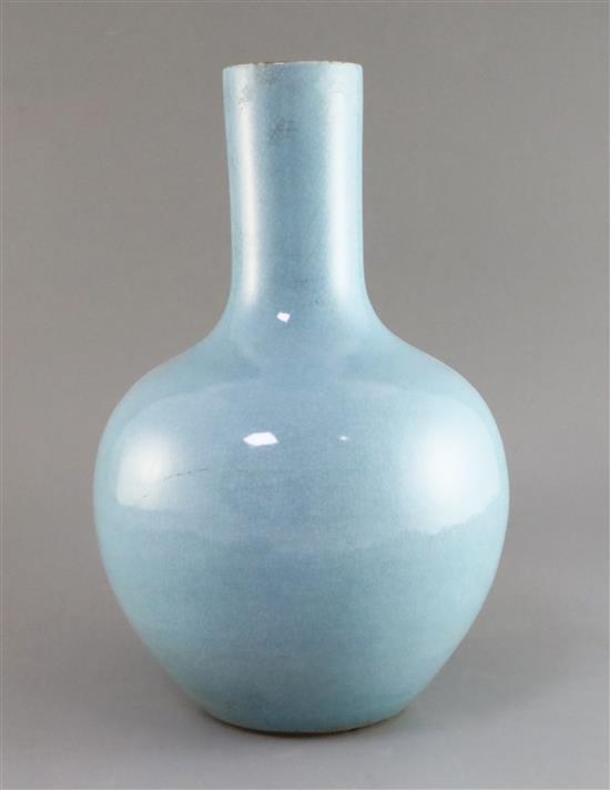 A Chinese sky blue crackle glaze bottle vase, 18th/19th century, H. 36cm